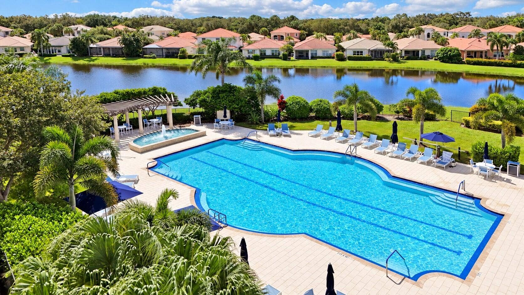 221 Isle Verde Way, Palm Beach Gardens, FL 33418 Community Pool