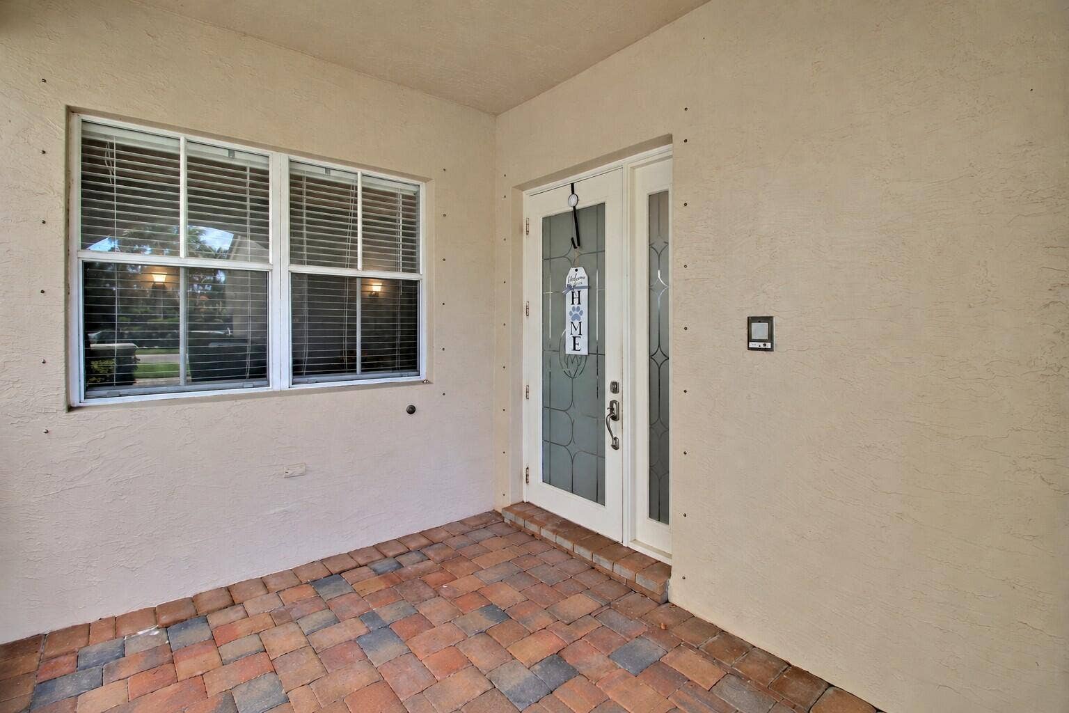 221 Isle Verde Way, Palm Beach Gardens, FL 33418 Front Exterior