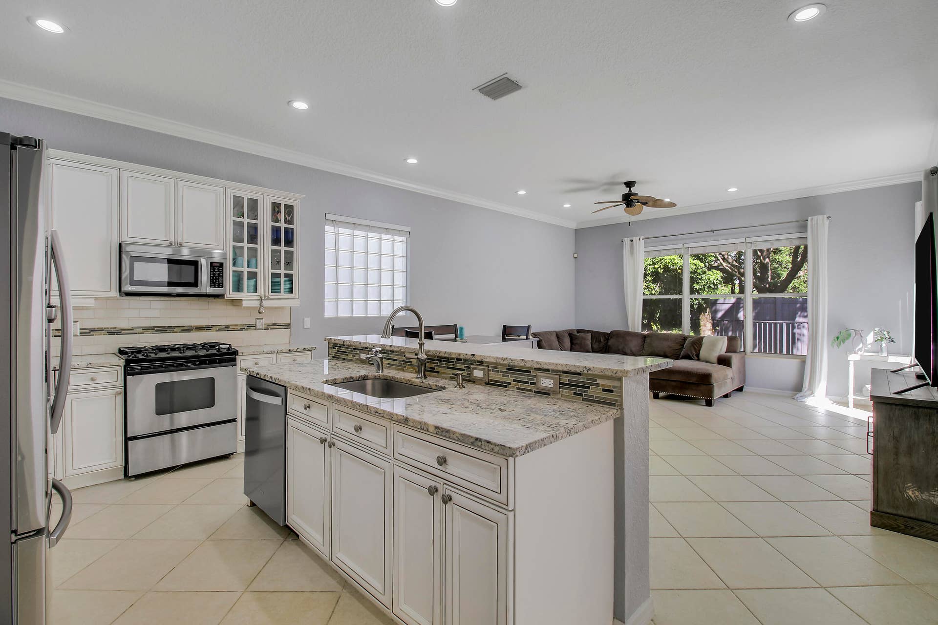 221 Isle Verde Way, Palm Beach Gardens, FL 33418 House 1-22
