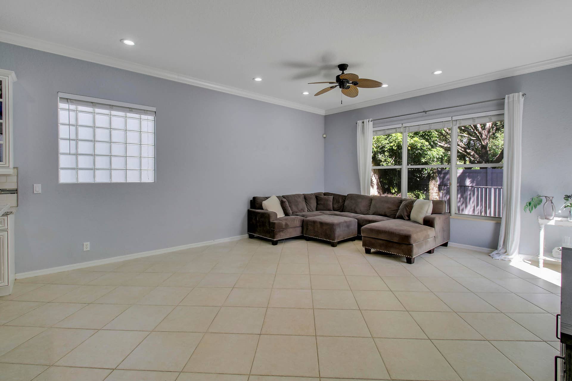 221 Isle Verde Way, Palm Beach Gardens, FL 33418 House 1-32
