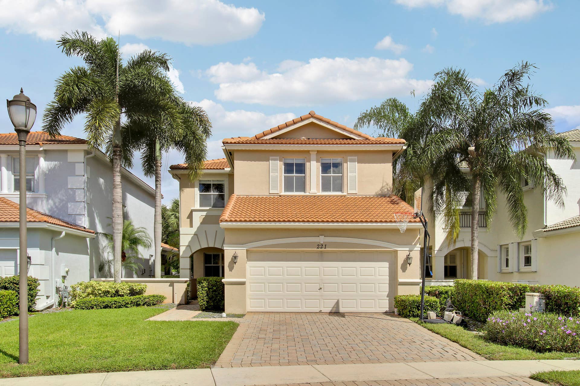221 Isle Verde Way, Palm Beach Gardens, FL 33418 House 1-41