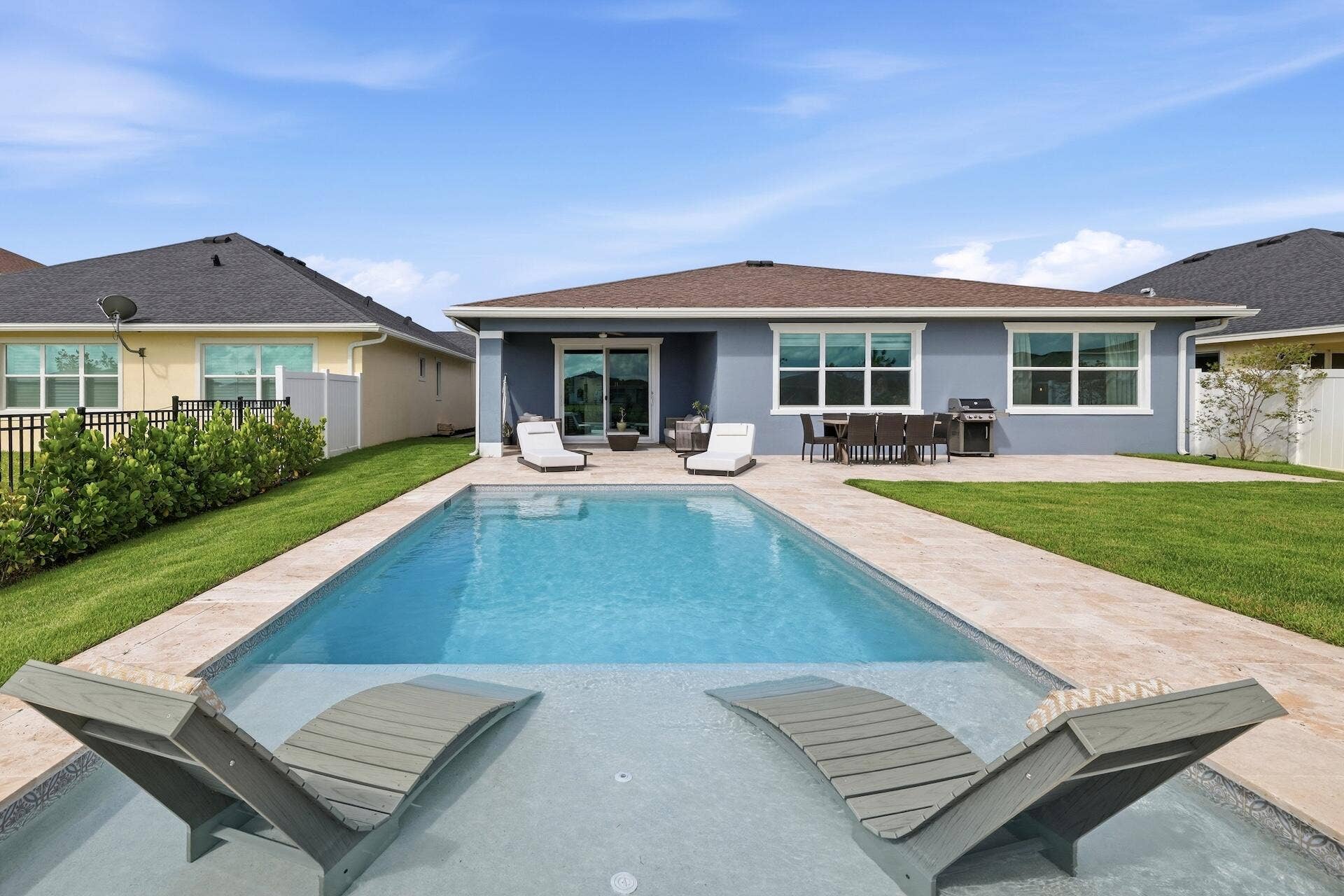 Rear Exterior Pool