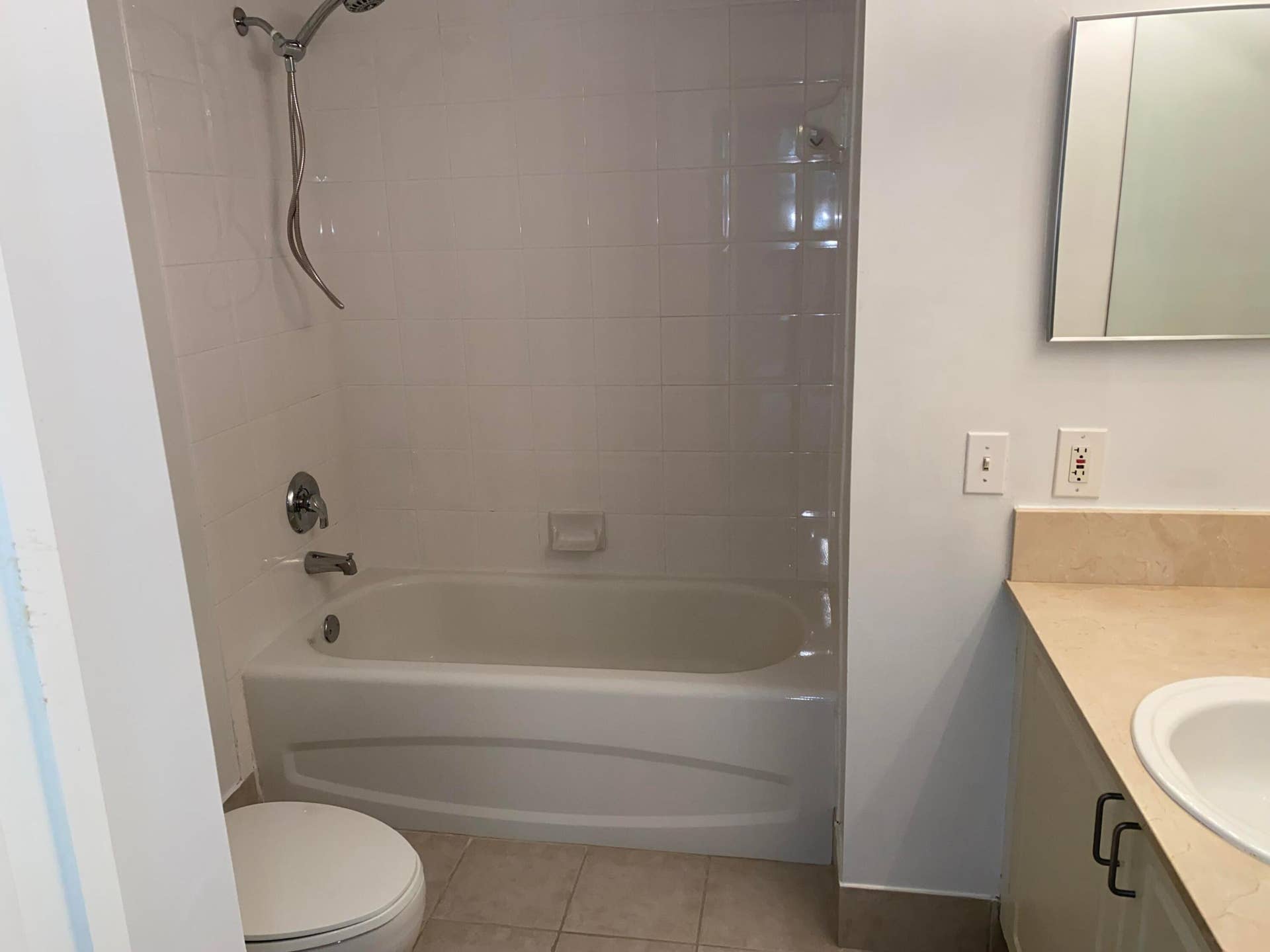 720 S Sapodilla Avenue, #408, West Palm Beach, FL 33401 IMG_4954