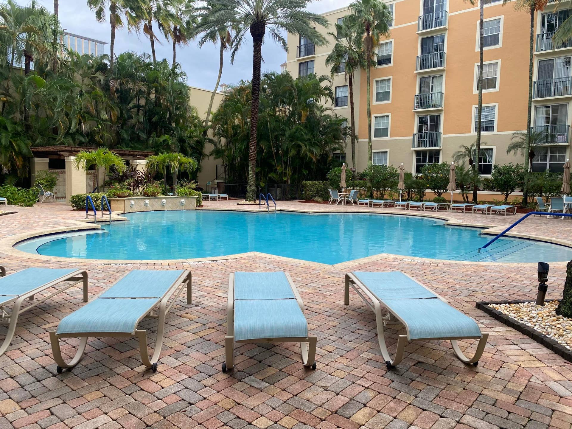 720 S Sapodilla Avenue, #408, West Palm Beach, FL 33401 IMG_4966