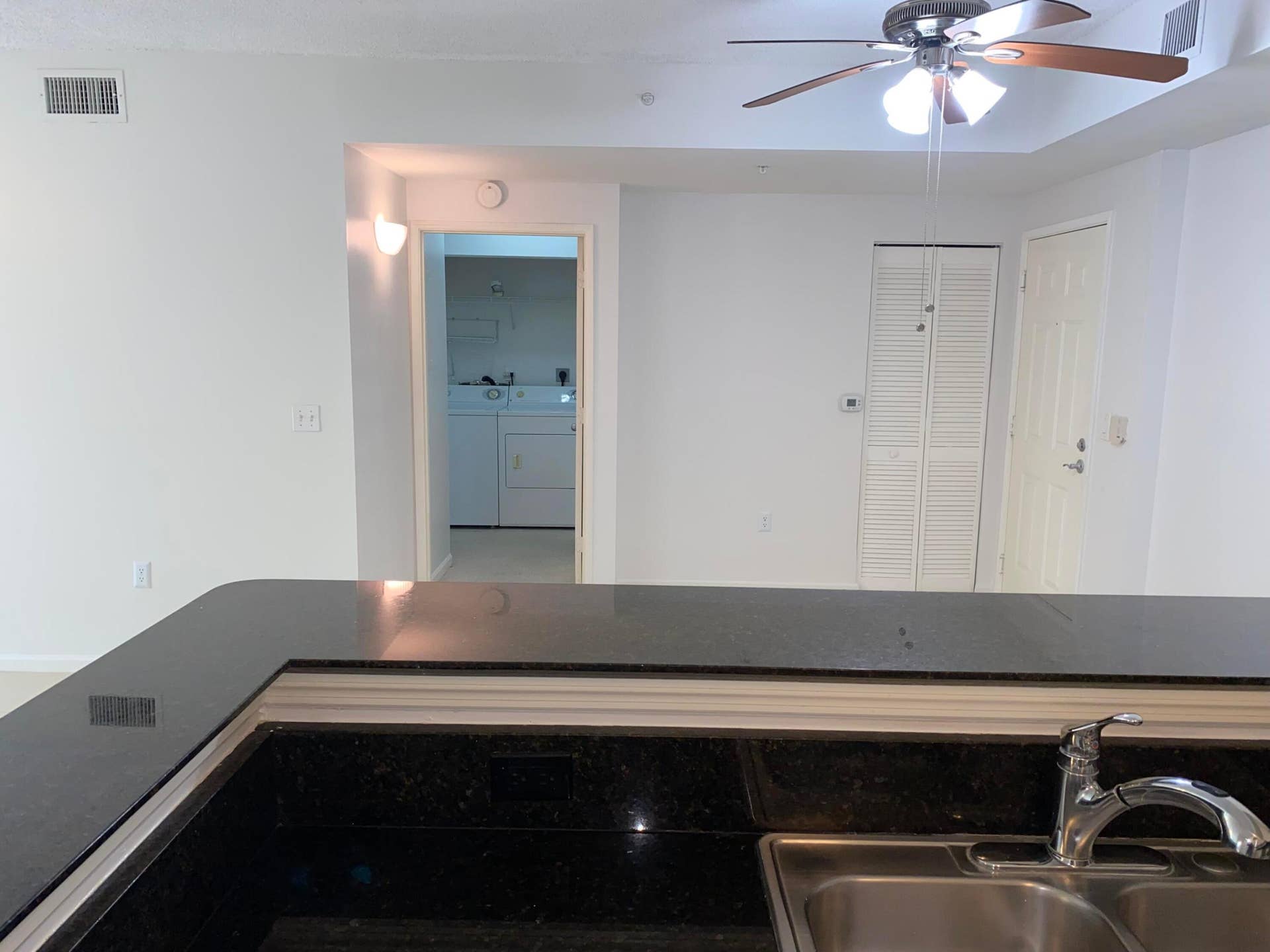720 S Sapodilla Avenue, #408, West Palm Beach, FL 33401 IMG_4941