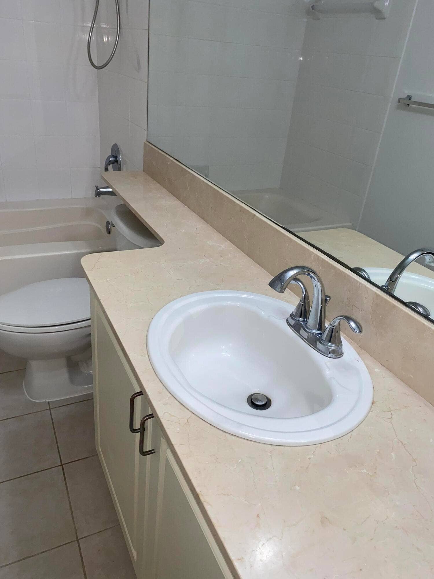 720 S Sapodilla Avenue, #408, West Palm Beach, FL 33401 IMG_4938