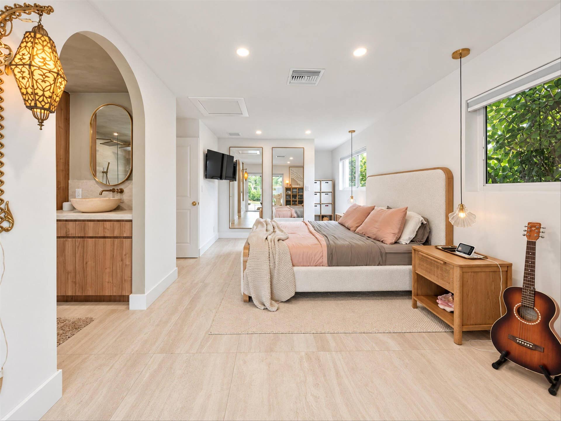 160 SE 9TH Street, Pompano Beach, FL 33060 160 SE 9th Street, Pompano