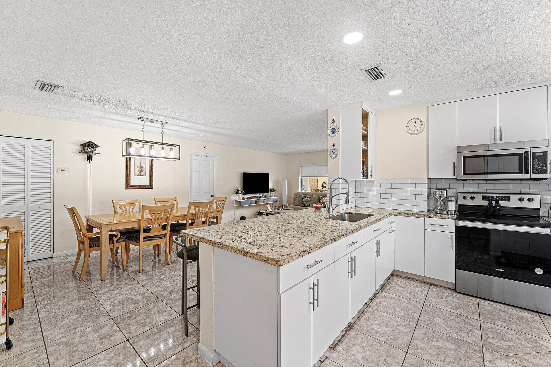 12093 ROYAL PALM Boulevard, #7H, Coral Springs, FL 33065 010-12093RoyalPalmBoulevard-CoralSprings