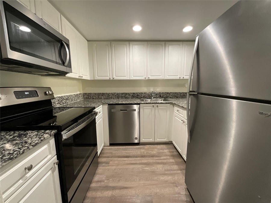 Property photo for 19455 NE 10 Avenue, #6-403, North Miami Beach, FL