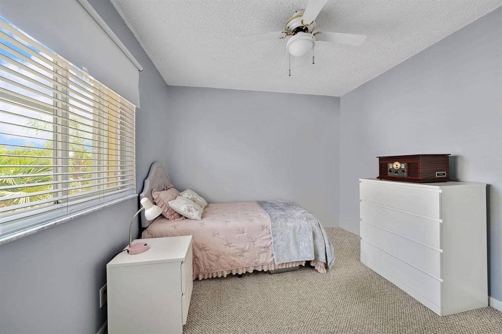 1457 BANYAN Way, Weston, FL 33327 IMG_7384