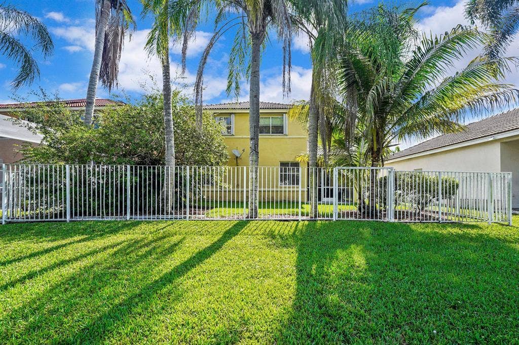 1457 BANYAN Way, Weston, FL 33327 IMG_7397