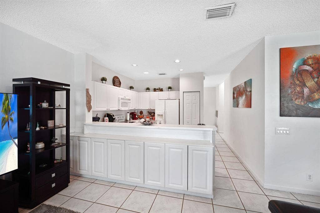1457 BANYAN Way, Weston, FL 33327 IMG_7366
