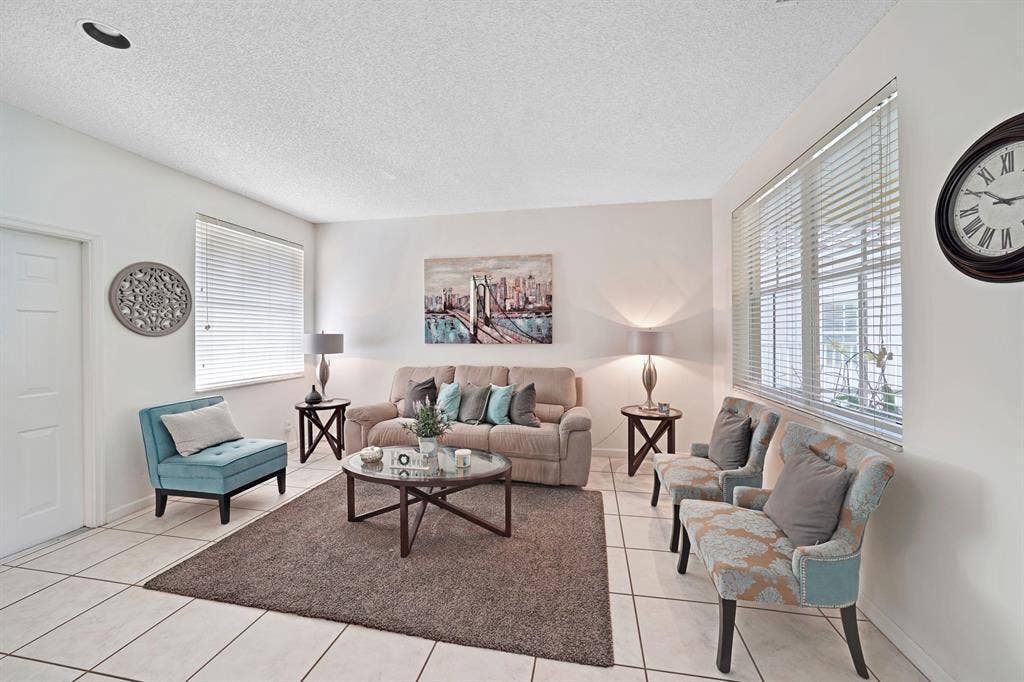 1457 BANYAN Way, Weston, FL 33327 IMG_7403