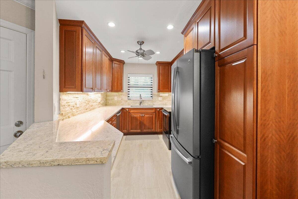 755 Saturn Street, #A104, Jupiter, FL 33477 29-DSC07550