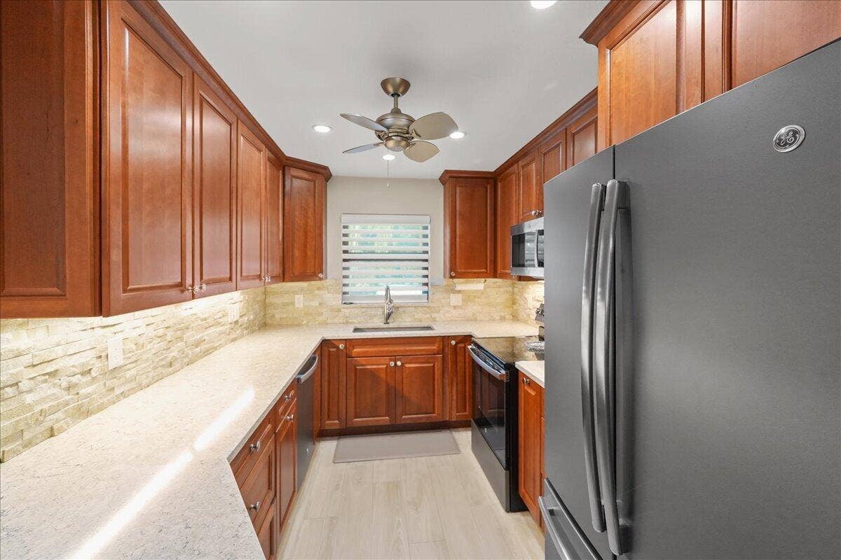 755 Saturn Street, #A104, Jupiter, FL 33477 31-DSC07560