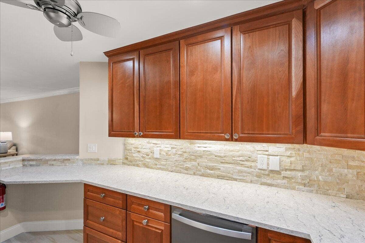 755 Saturn Street, #A104, Jupiter, FL 33477 32-DSC07565