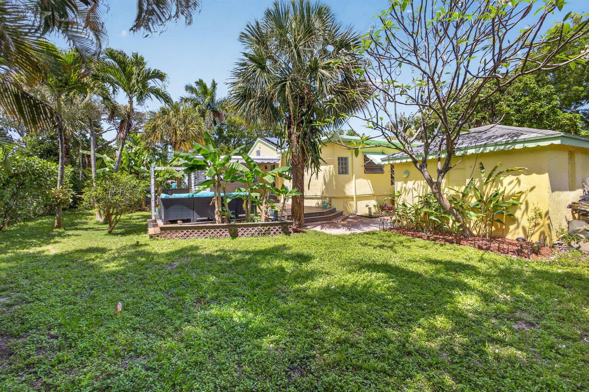502 49th Street, West Palm Beach, FL 33407 32-web-or-mls-5D1A9478