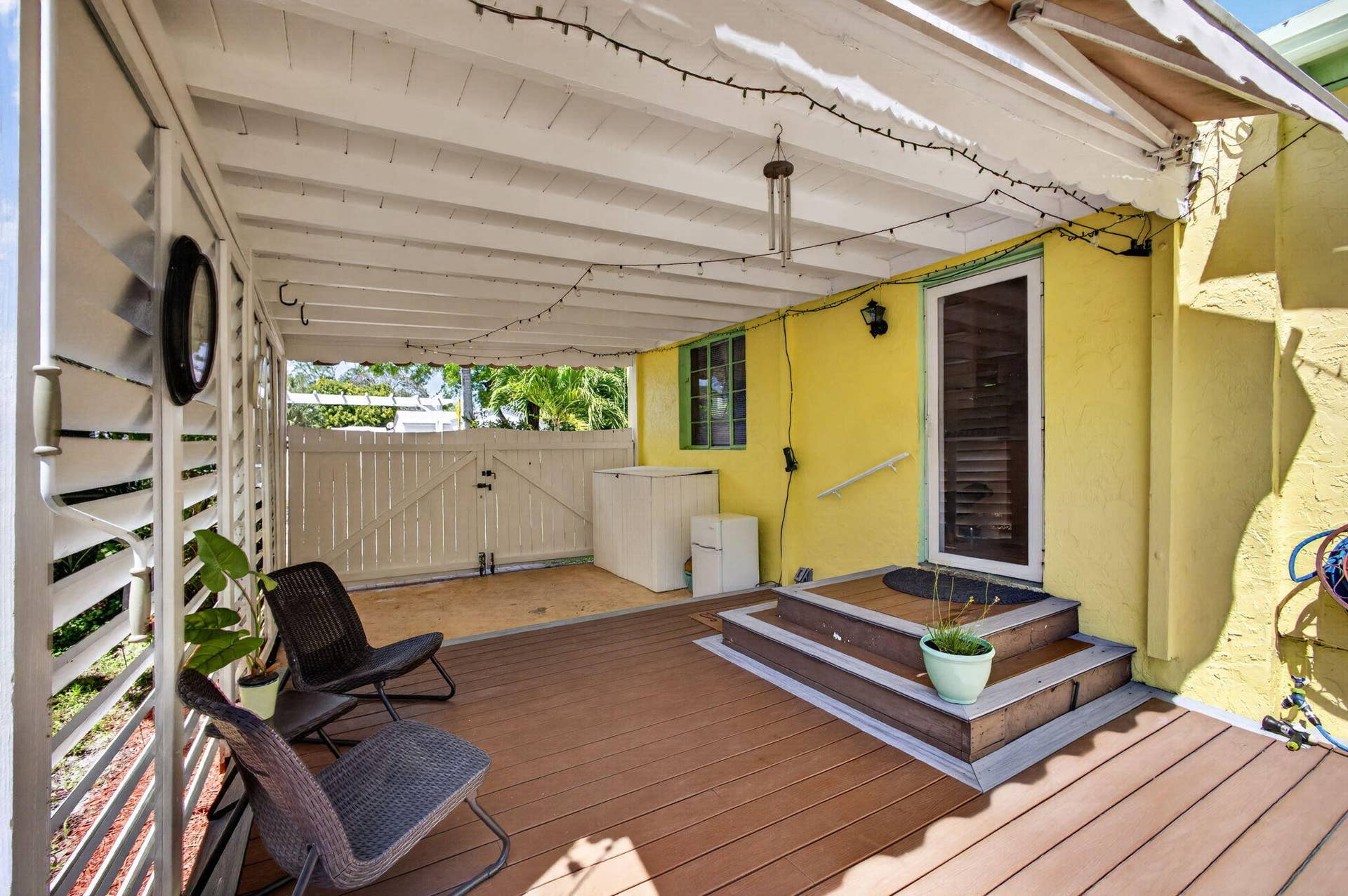 502 49th Street, West Palm Beach, FL 33407 21-web-or-mls-5D1A9425