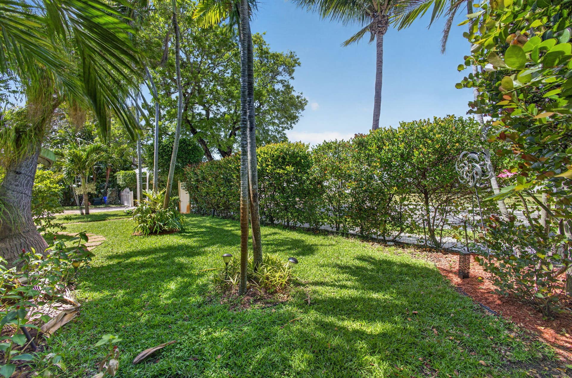 502 49th Street, West Palm Beach, FL 33407 13-web-or-mls-5D1A9384