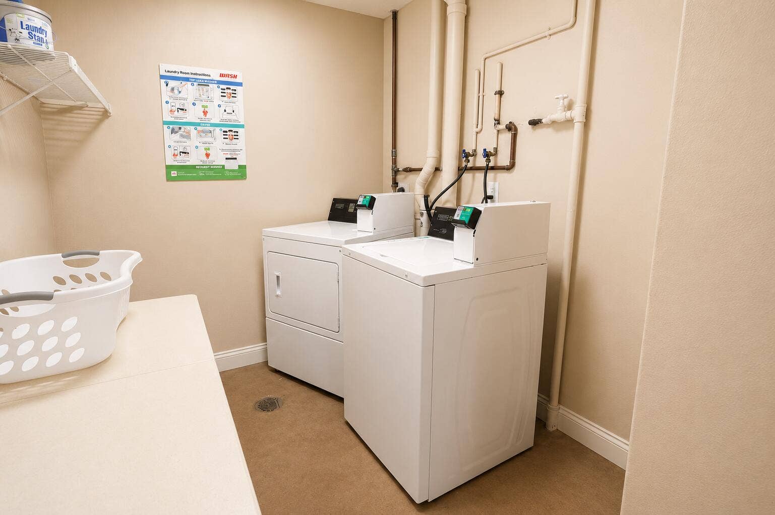 9491 EVERGREEN Place, #307, Davie, FL 33324 Laundry