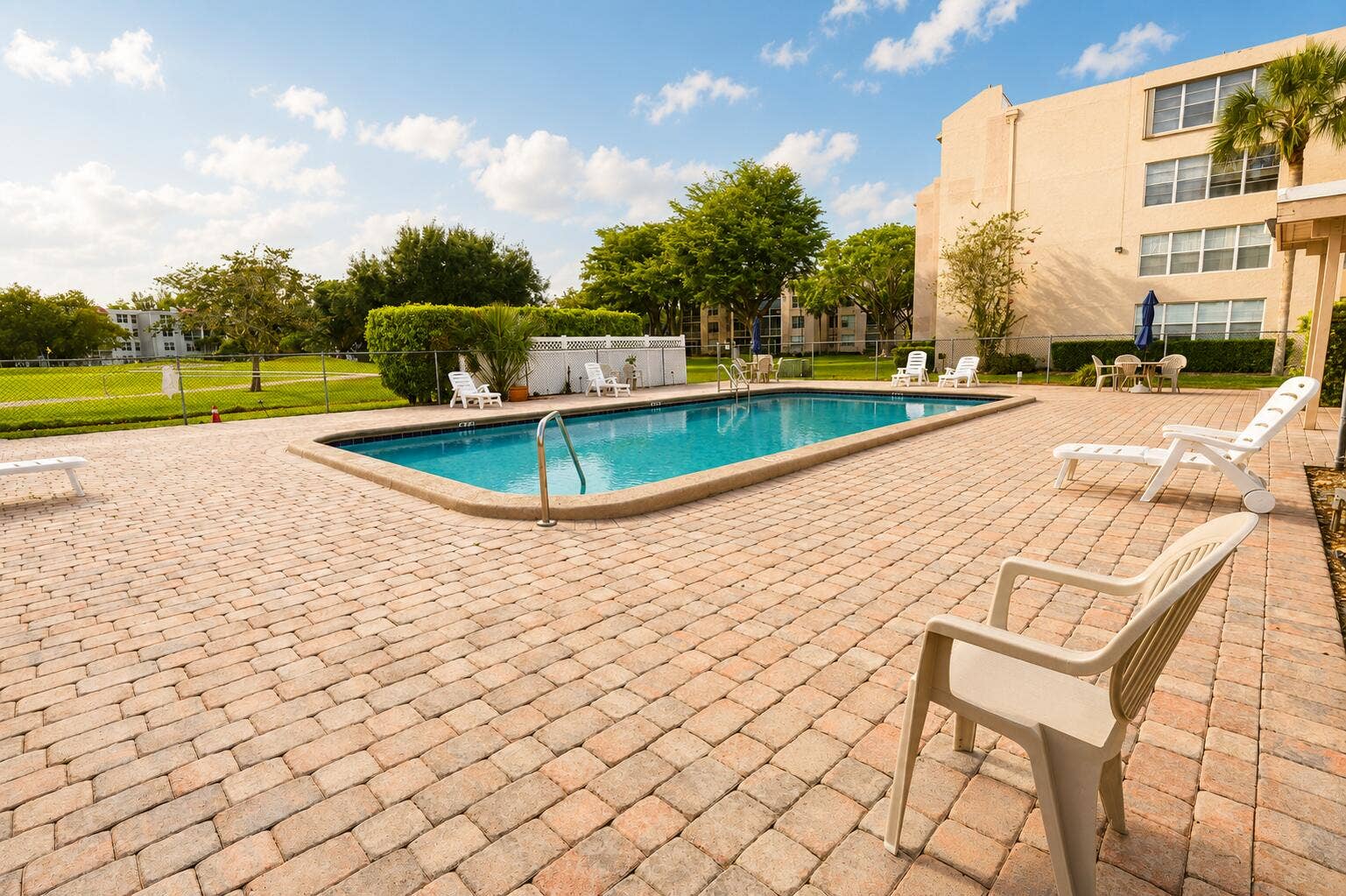 9491 EVERGREEN Place, #307, Davie, FL 33324 Community Pool