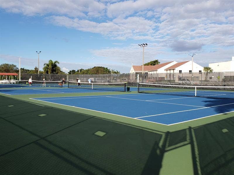 CENTURY VILLAGE - UPDATED TENNIS COURTS