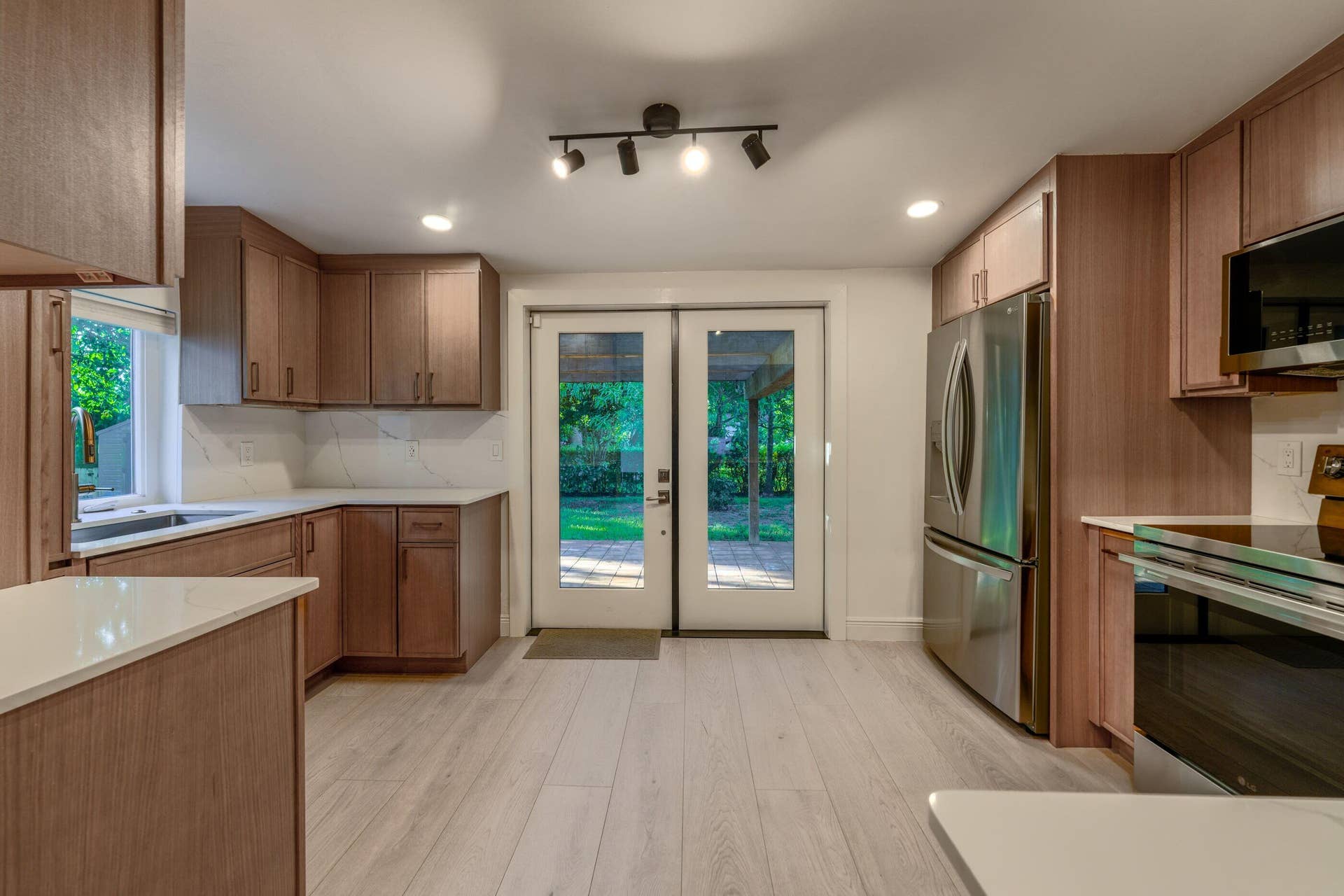 36 NW 101ST Street, Miami Shores, FL 33150 Kitchen
