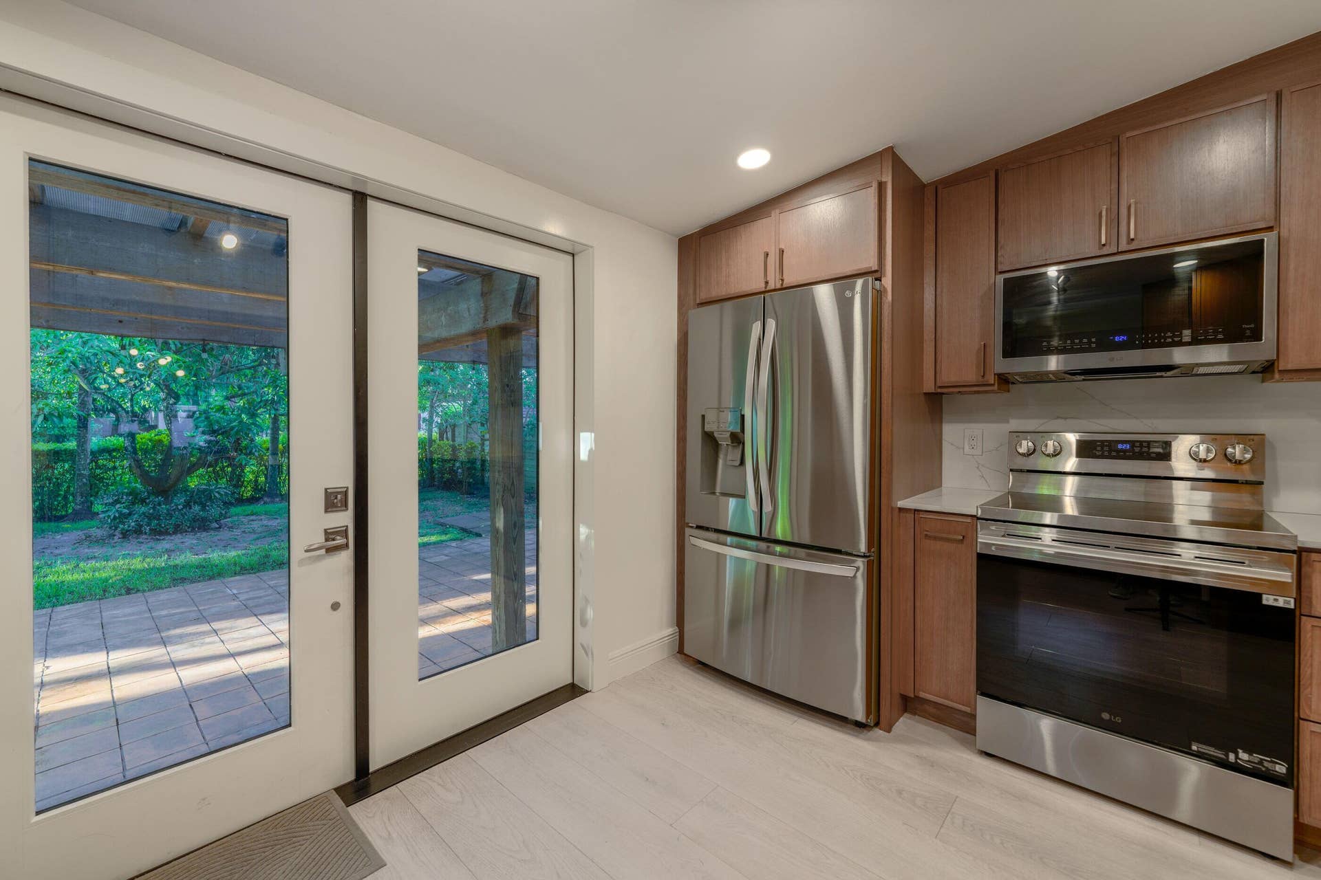 36 NW 101ST Street, Miami Shores, FL 33150 Kitchen