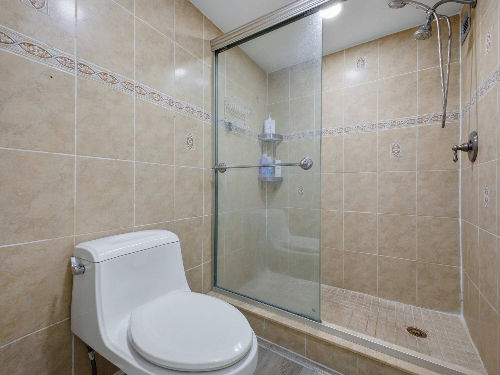 Bathroom_1_2