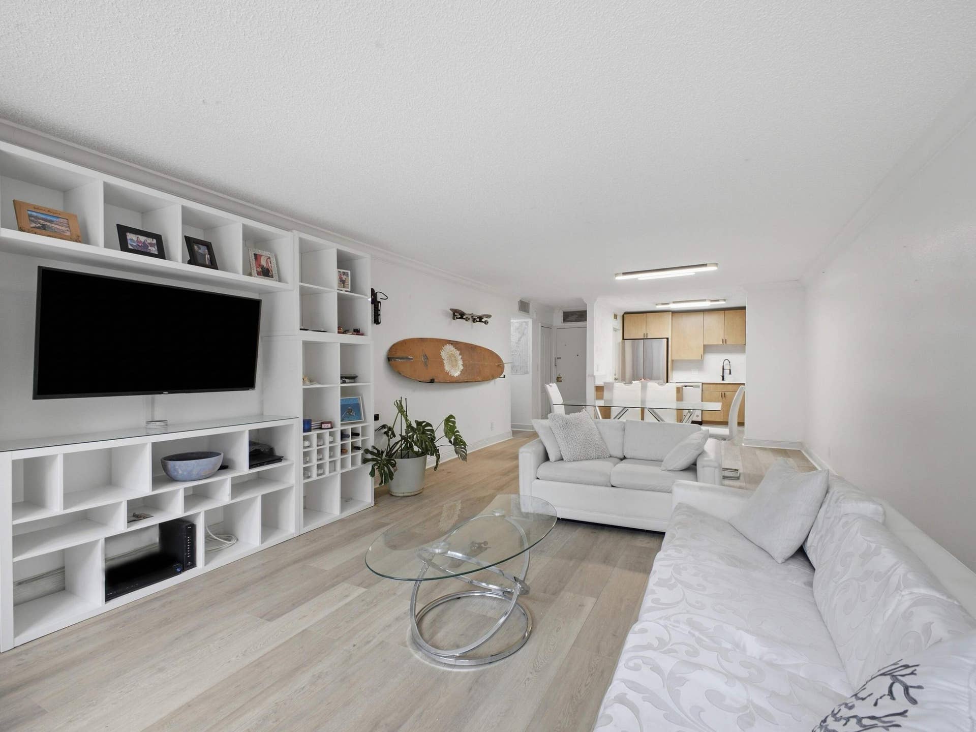 Living_to_Dining_Foyer