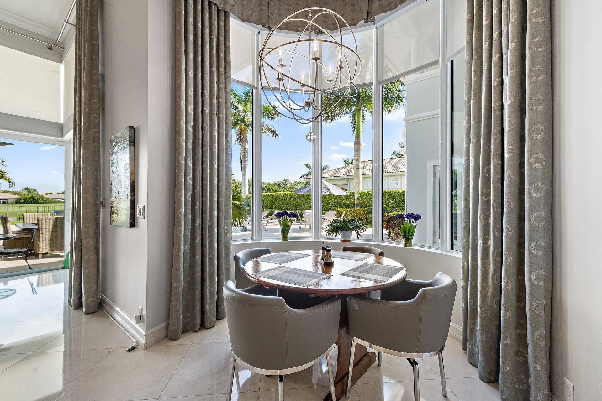 Breakfast Nook
