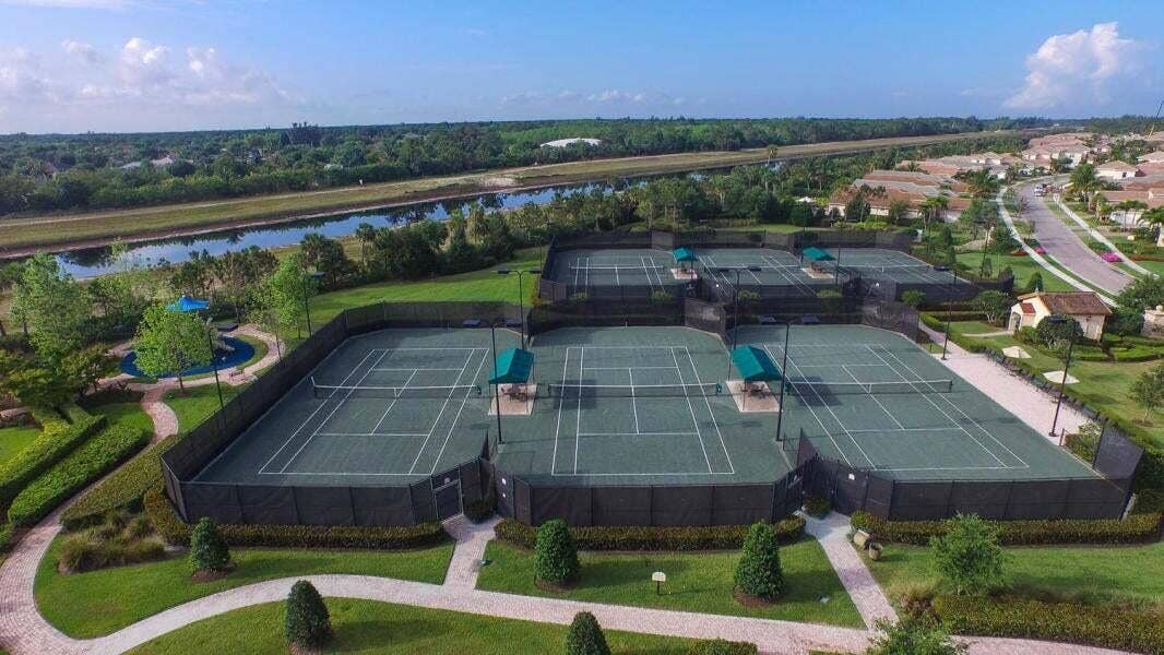 5 Har Tru Tennis