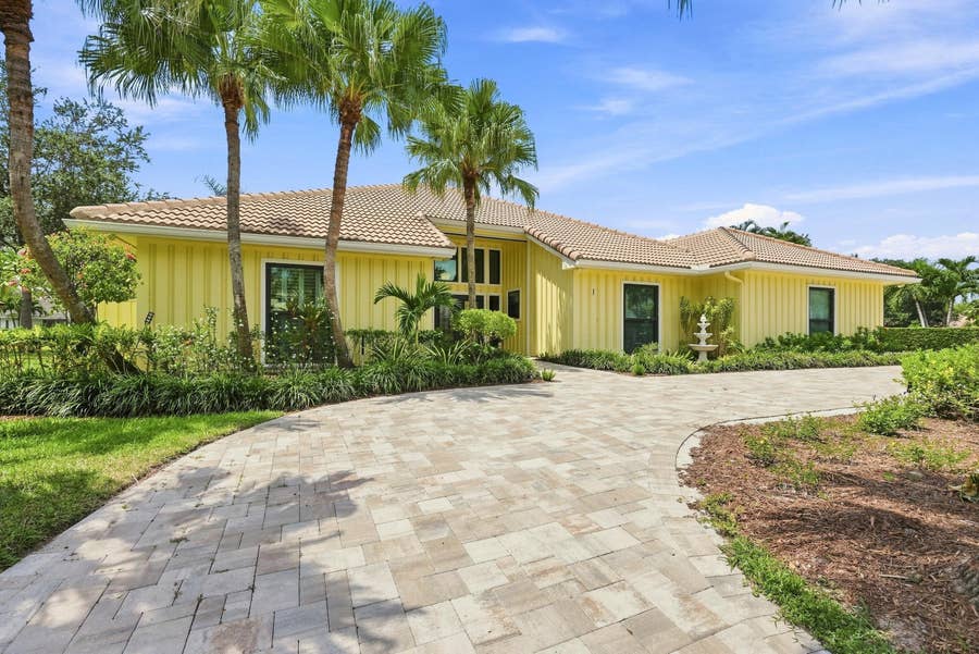 Property photo for 1 Wycliff Road, Palm Beach Gardens, FL