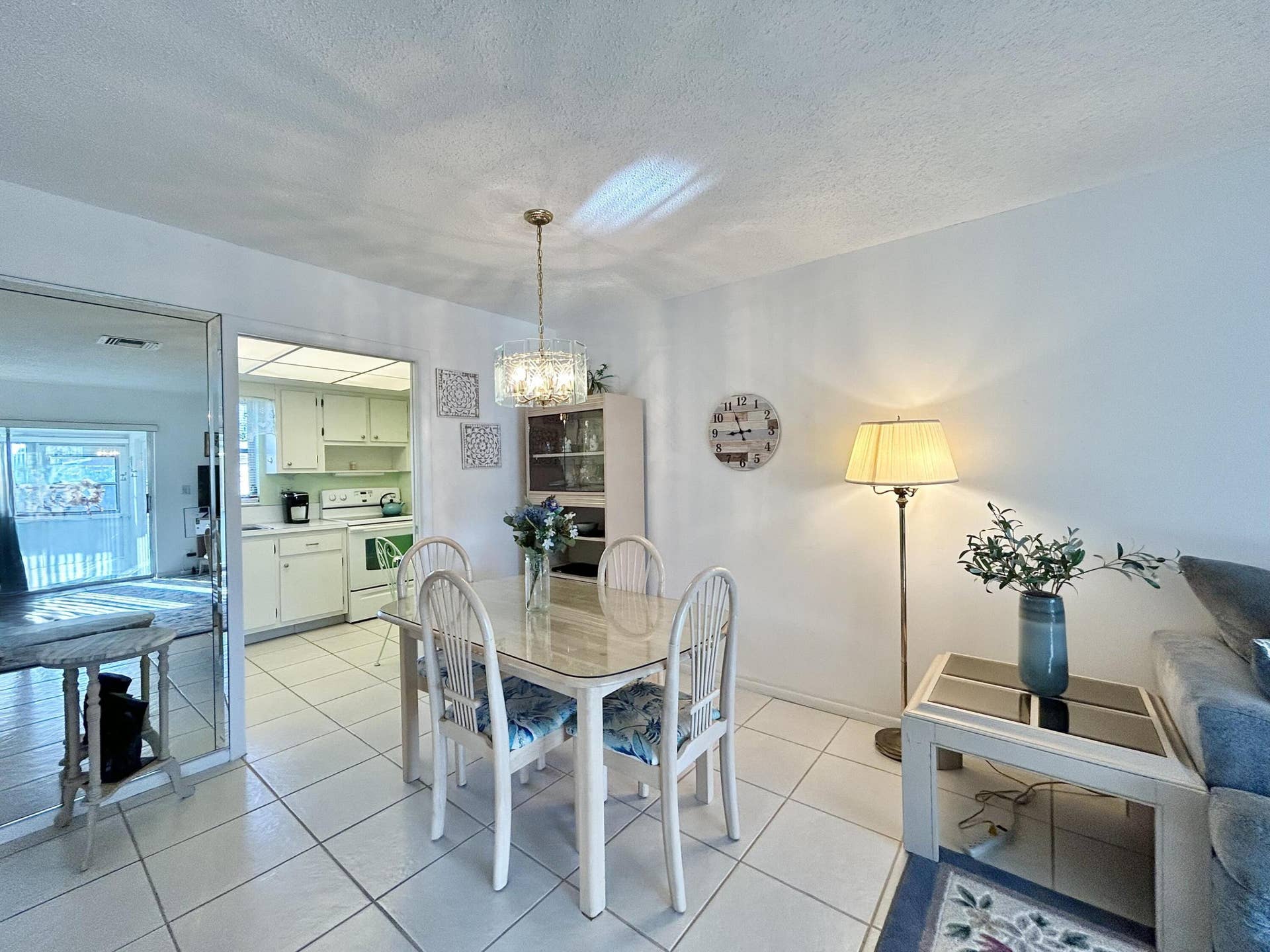 2653 Dudley Drive W, #F, West Palm Beach, FL 33415 IMG_3975