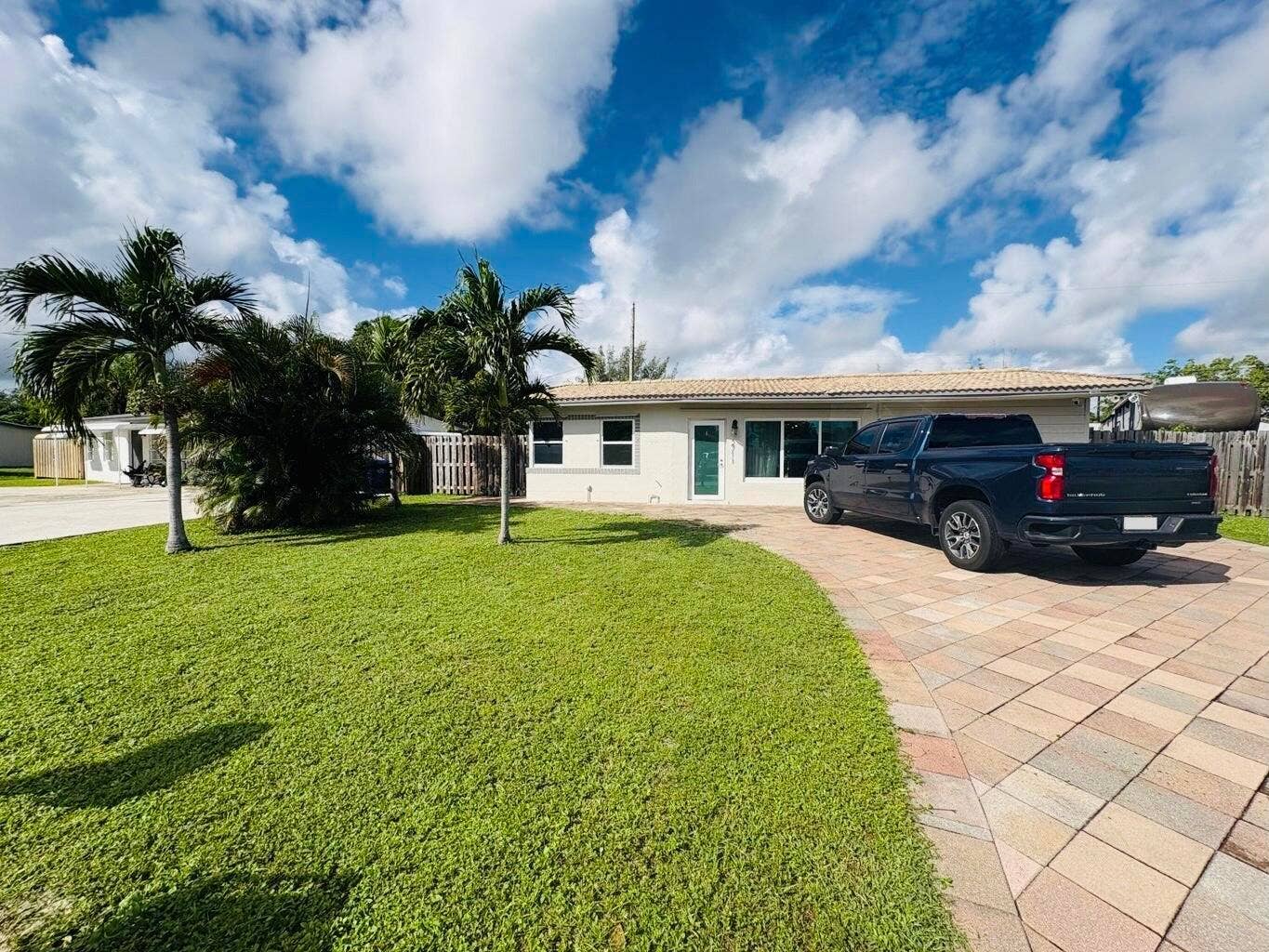 2711 NE 11TH Terrace, Pompano Beach, FL 33064 IMG_6695