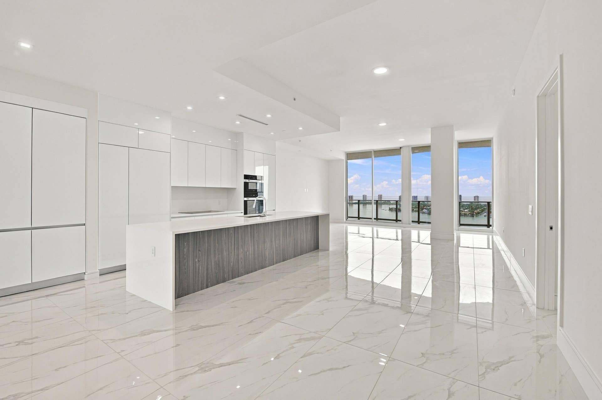 220 LAKE SHORE Drive, #2306, West Palm Beach, FL 33403 22_034__jjl0188
