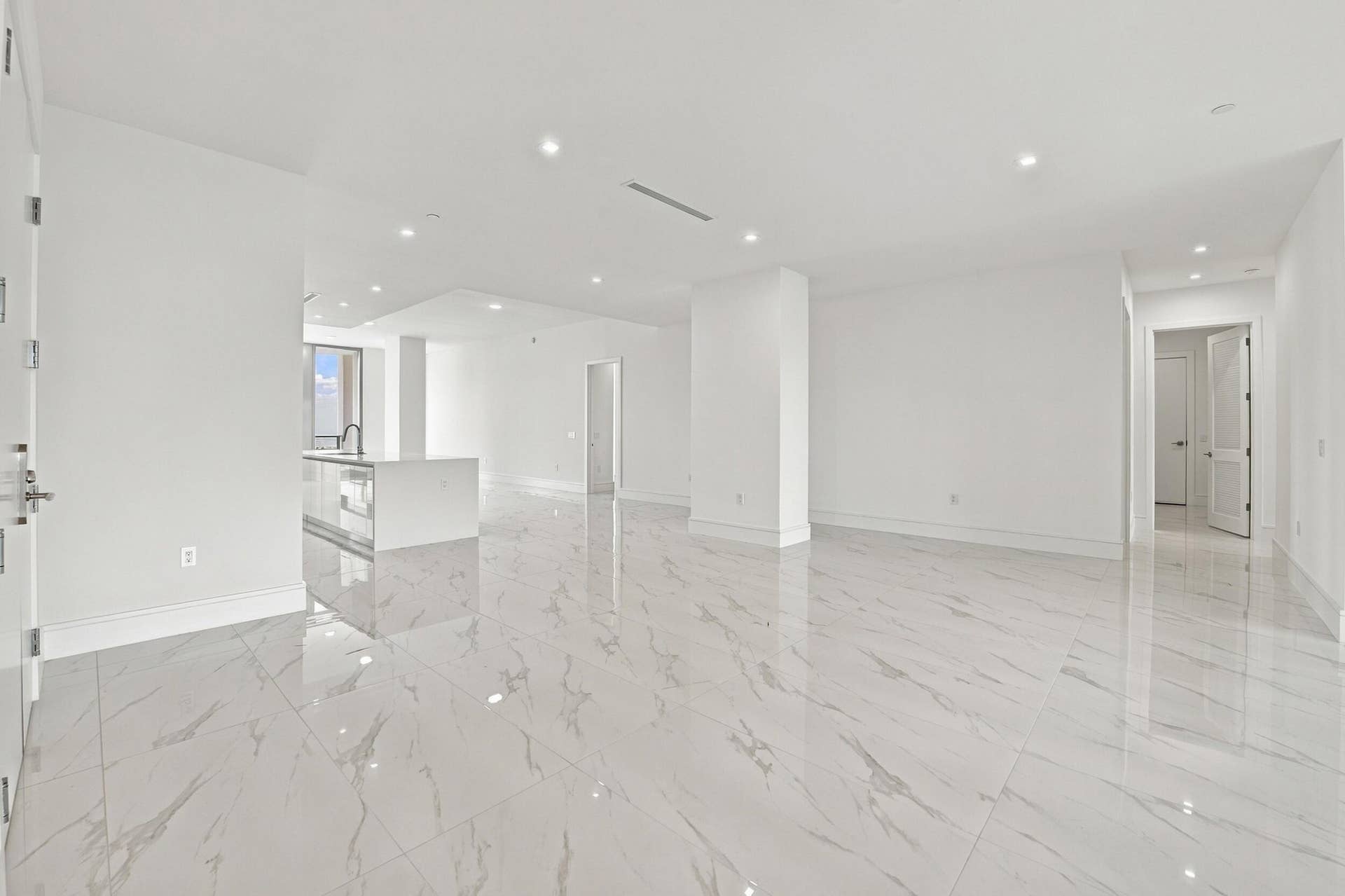 220 LAKE SHORE Drive, #2306, West Palm Beach, FL 33403 13_025__jjl0328