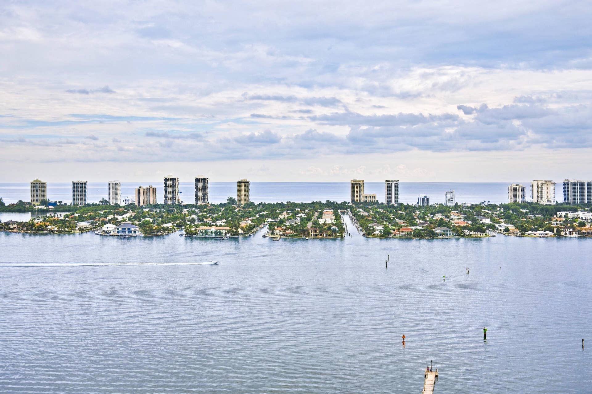 220 LAKE SHORE Drive, #2306, West Palm Beach, FL 33403 62_011__jjl0318