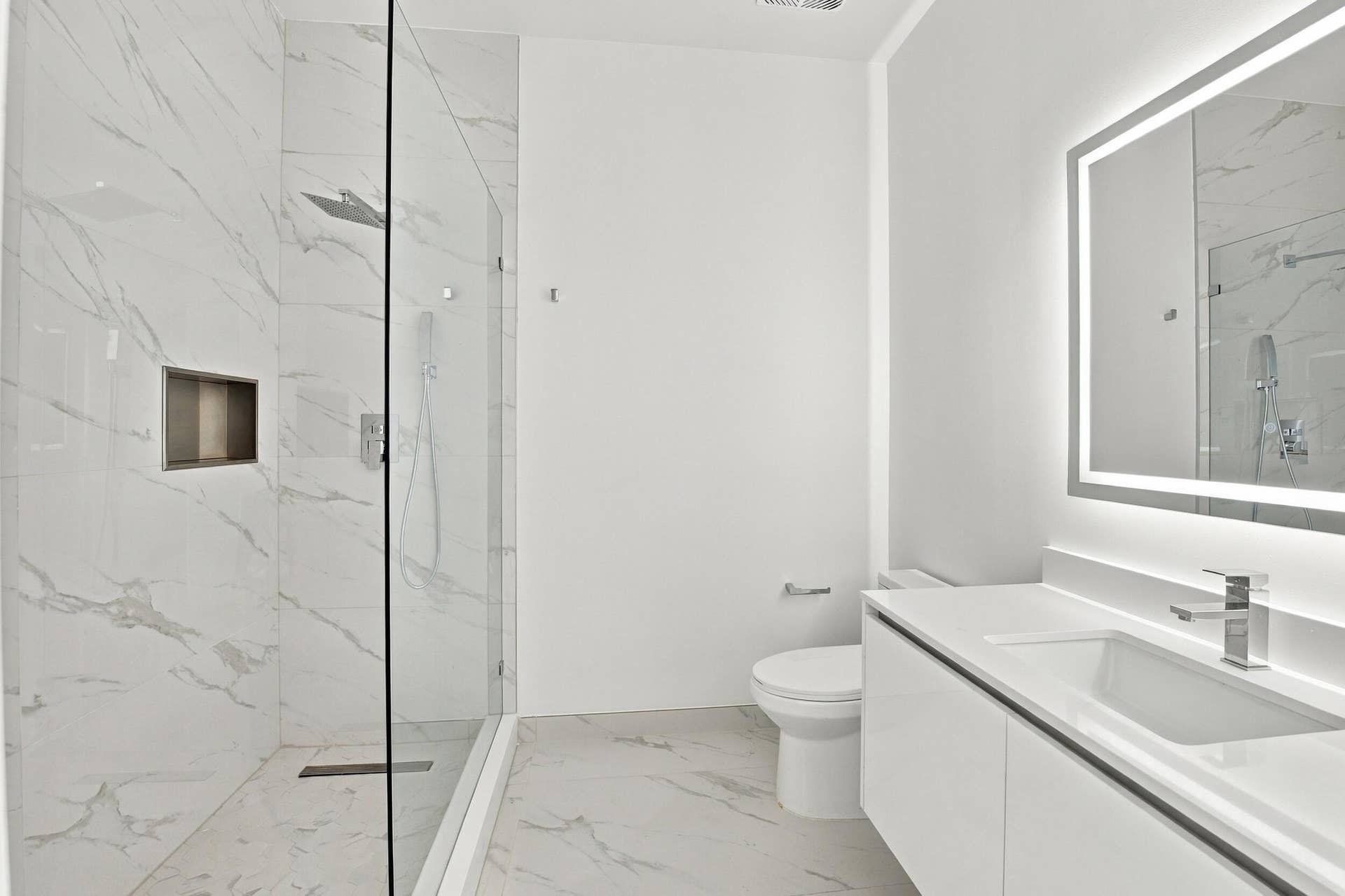 220 LAKE SHORE Drive, #2306, West Palm Beach, FL 33403 38_049__jjl0398