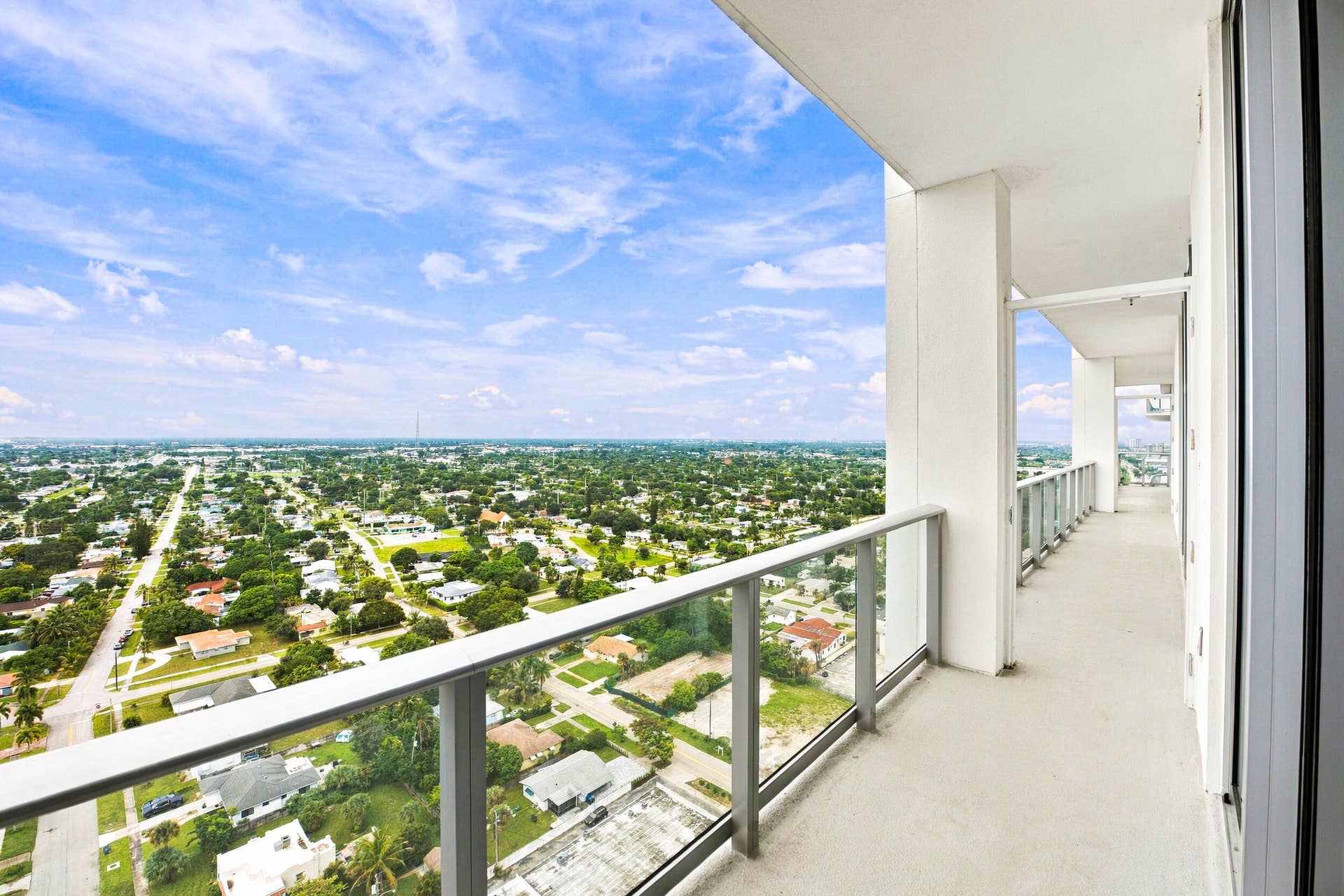220 LAKE SHORE Drive, #2306, West Palm Beach, FL 33403 50_061__jjl0418