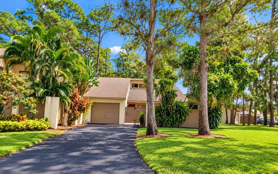 Property photo for 242 WOOD DALE Drive, Wellington, FL