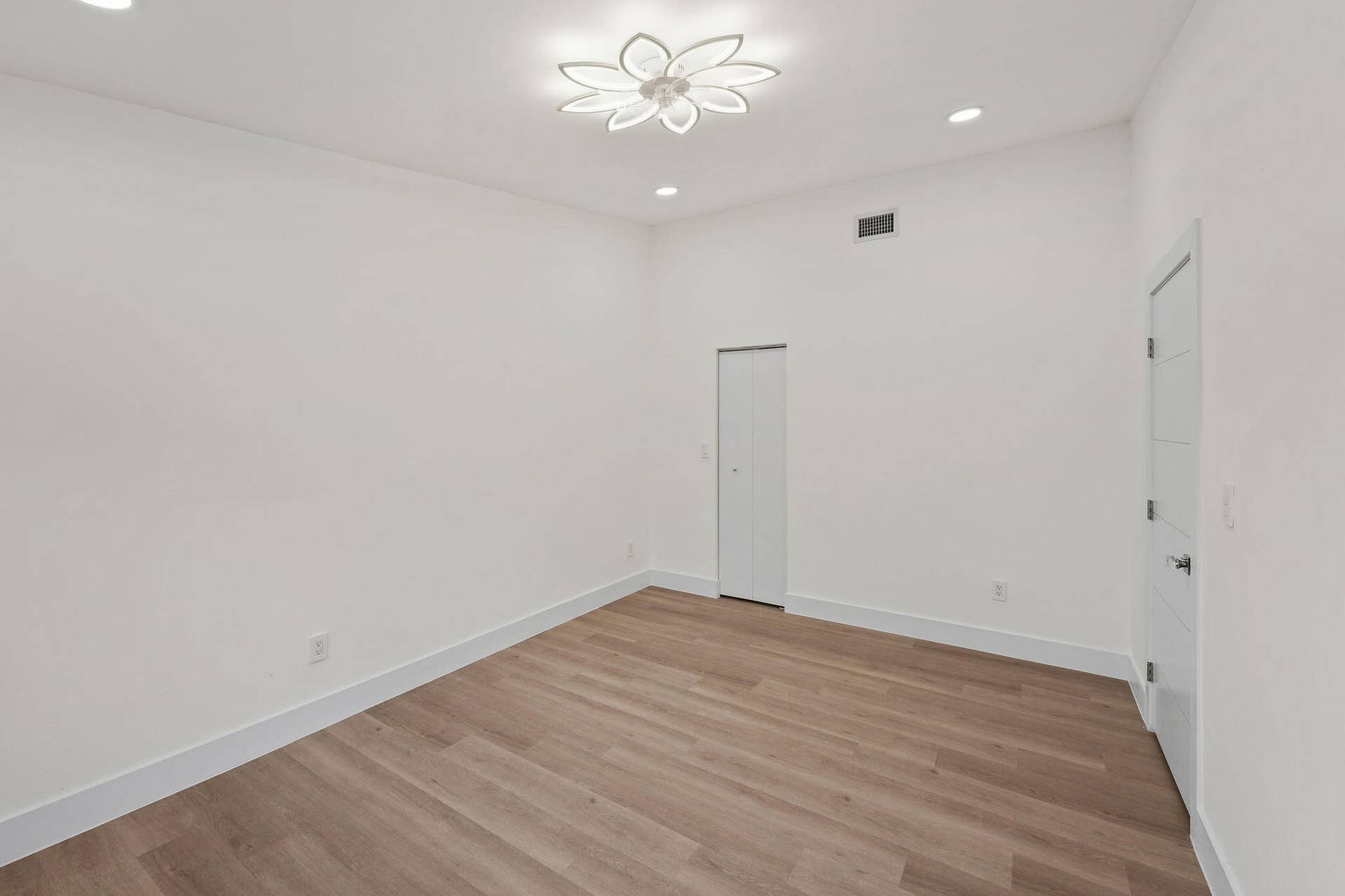 3844 ATLANTA Street, Hollywood, FL 33021 43__3844_Atlanta_Street_Hollywood_photo_