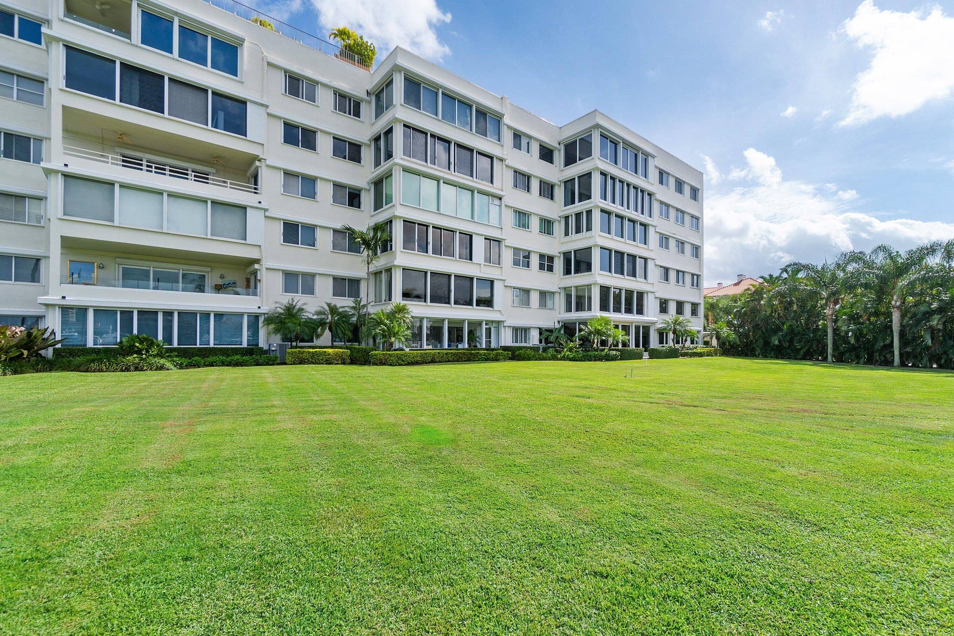 037-44CocoanutRow-PalmBeach-FL-33480-SMA