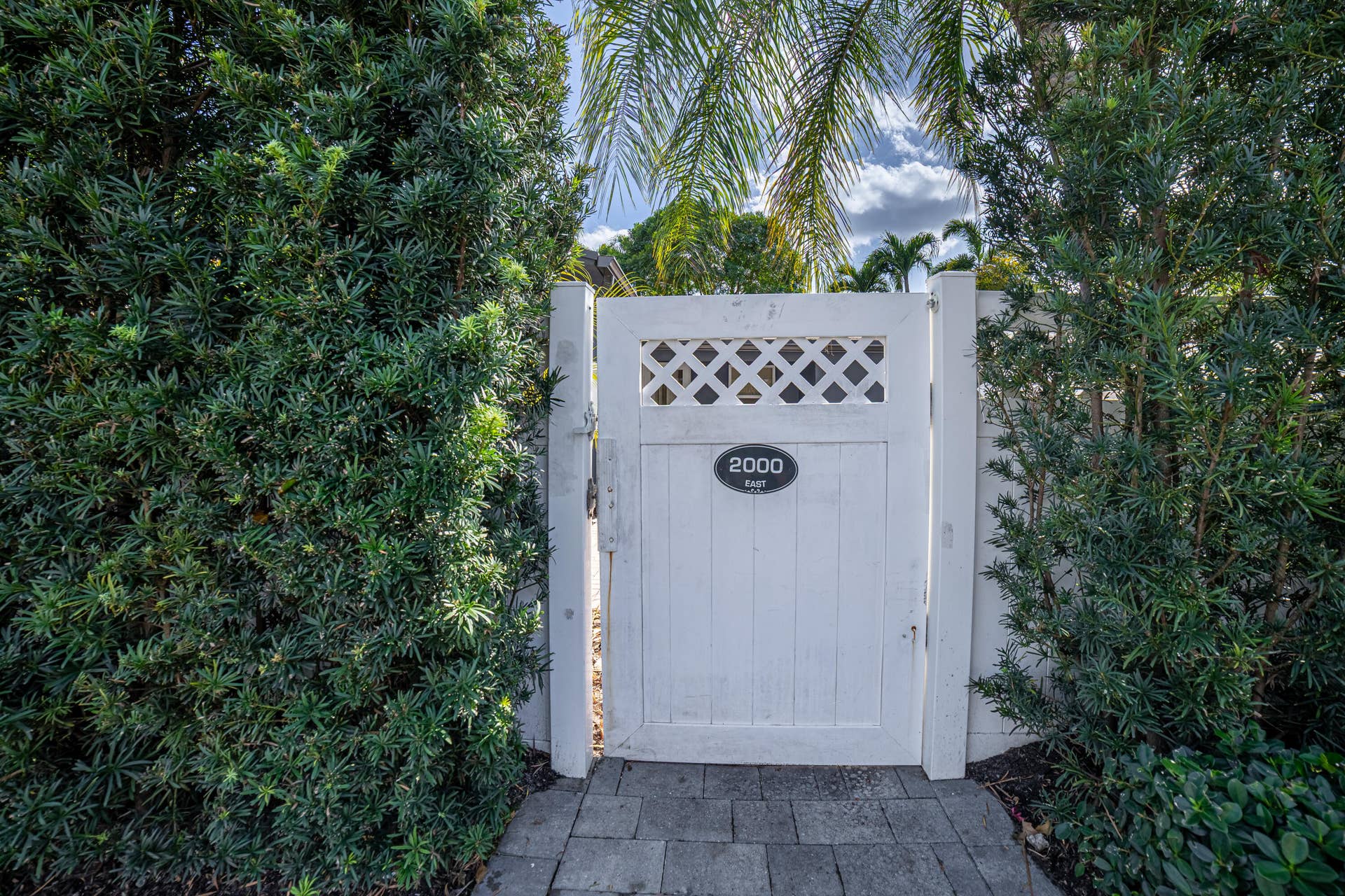 2000 NE 18TH Street, Fort Lauderdale, FL 33305 Entrance Gate - Property is fully fenced