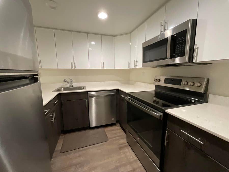 Property photo for 19455 NE 10 Avenue, #1-331, North Miami Beach, FL