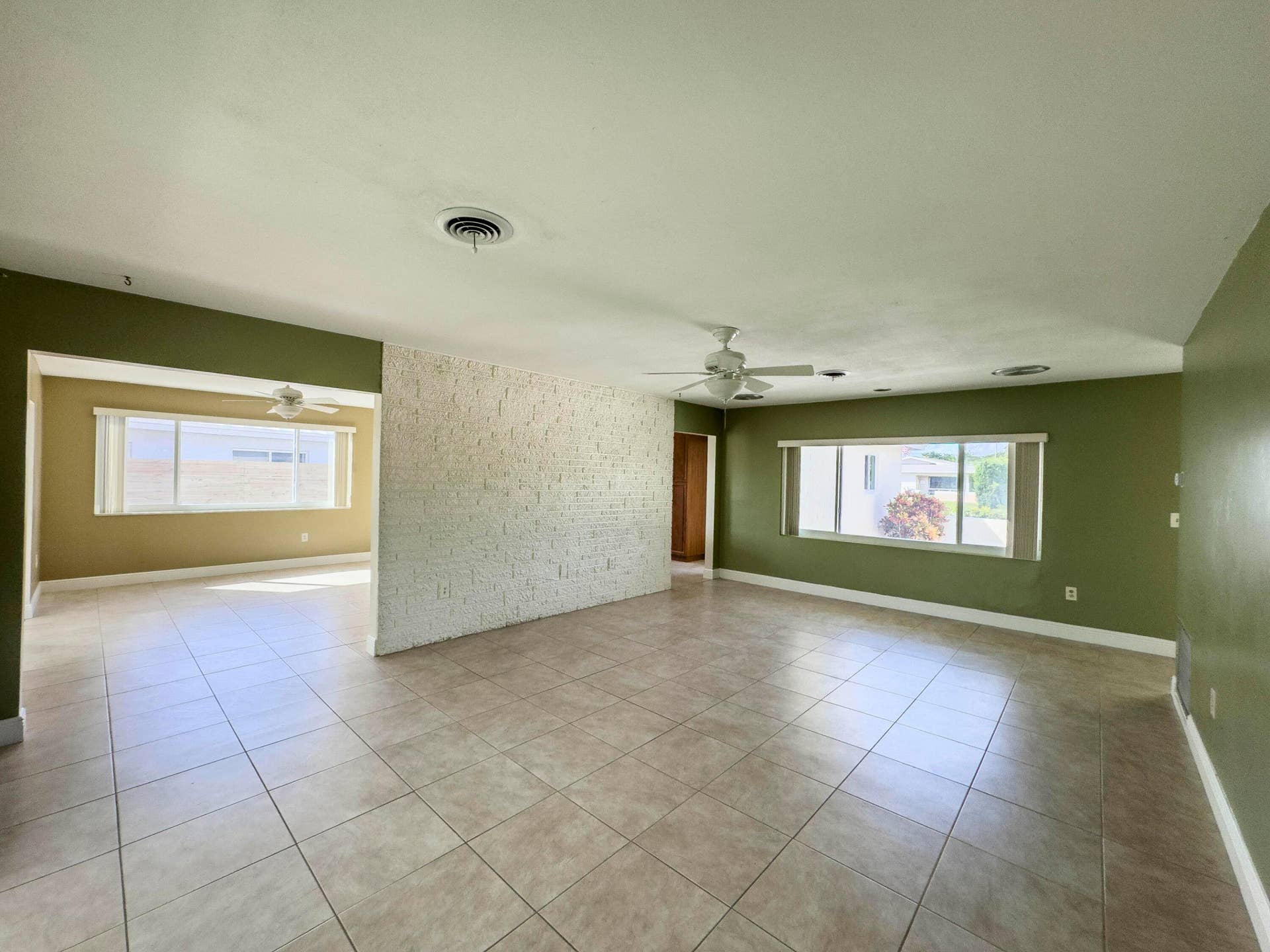 1025 Yale Drive, Hollywood, FL 33021 IMG_4625