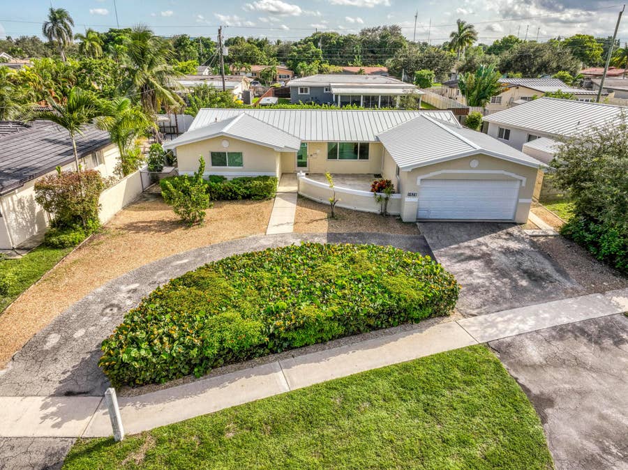 Property photo for 1025 Yale Drive, Hollywood, FL