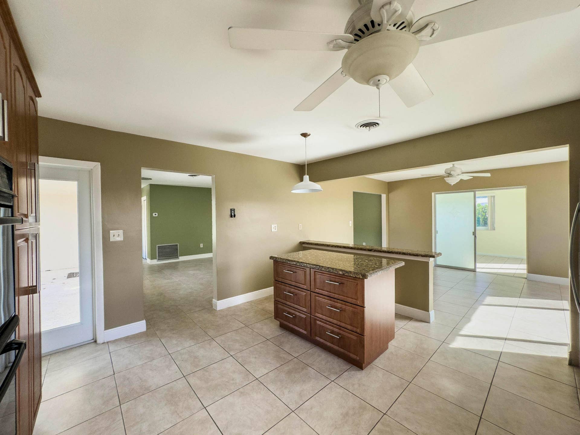 1025 Yale Drive, Hollywood, FL 33021 IMG_4622