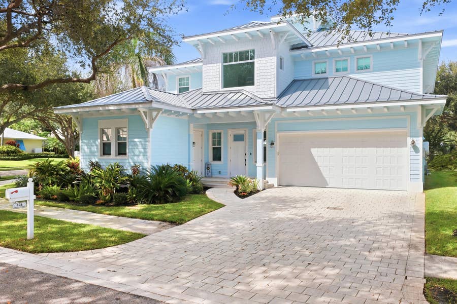 Property photo for 136 INTRACOASTAL Circle, Tequesta, FL