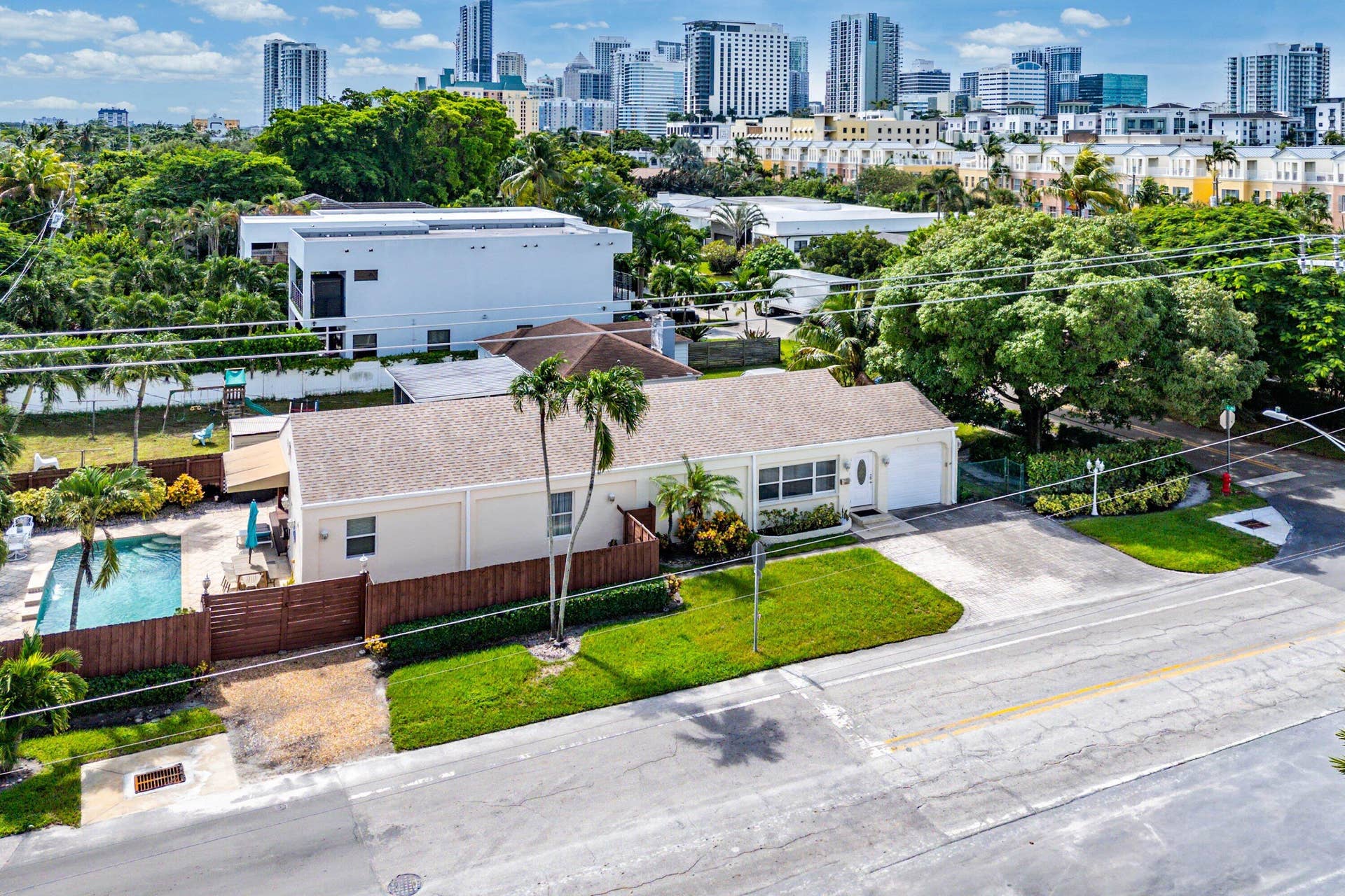 800 NE 6TH Street, #1, Fort Lauderdale, FL 33304 036-800Northeast6thStreet-FortLauderdale